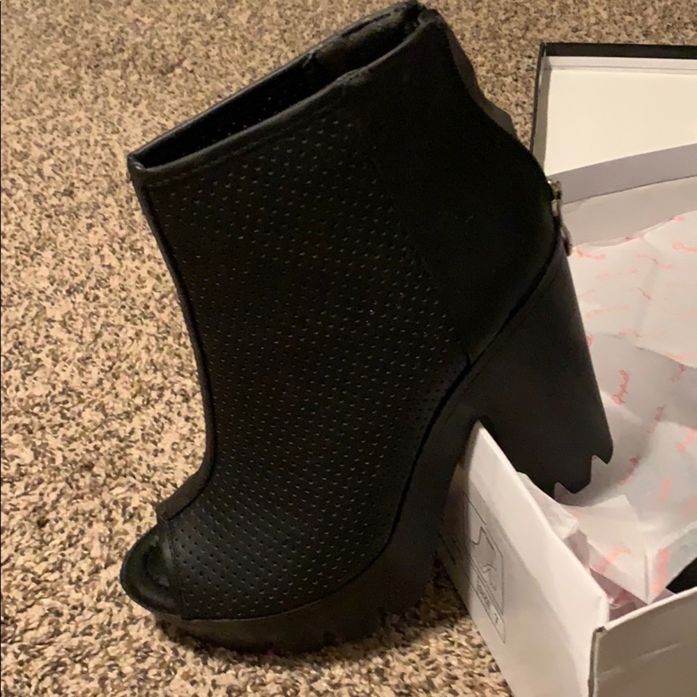 Chunky Black Boots